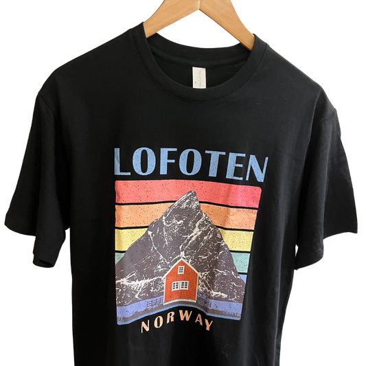 Lofoten t-shirt, black with house